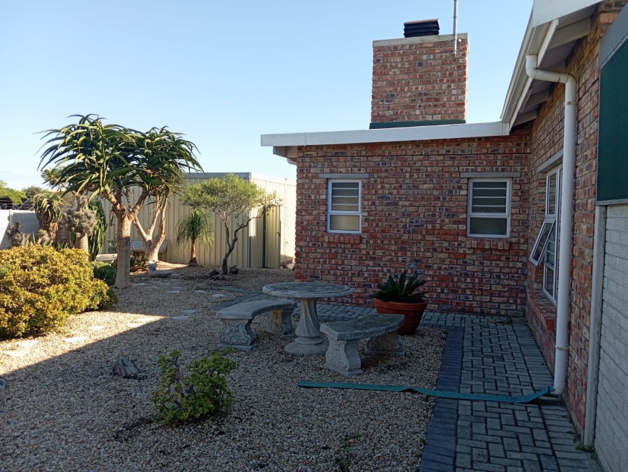 To Let 3 Bedroom Property for Rent in Cannonville Eastern Cape